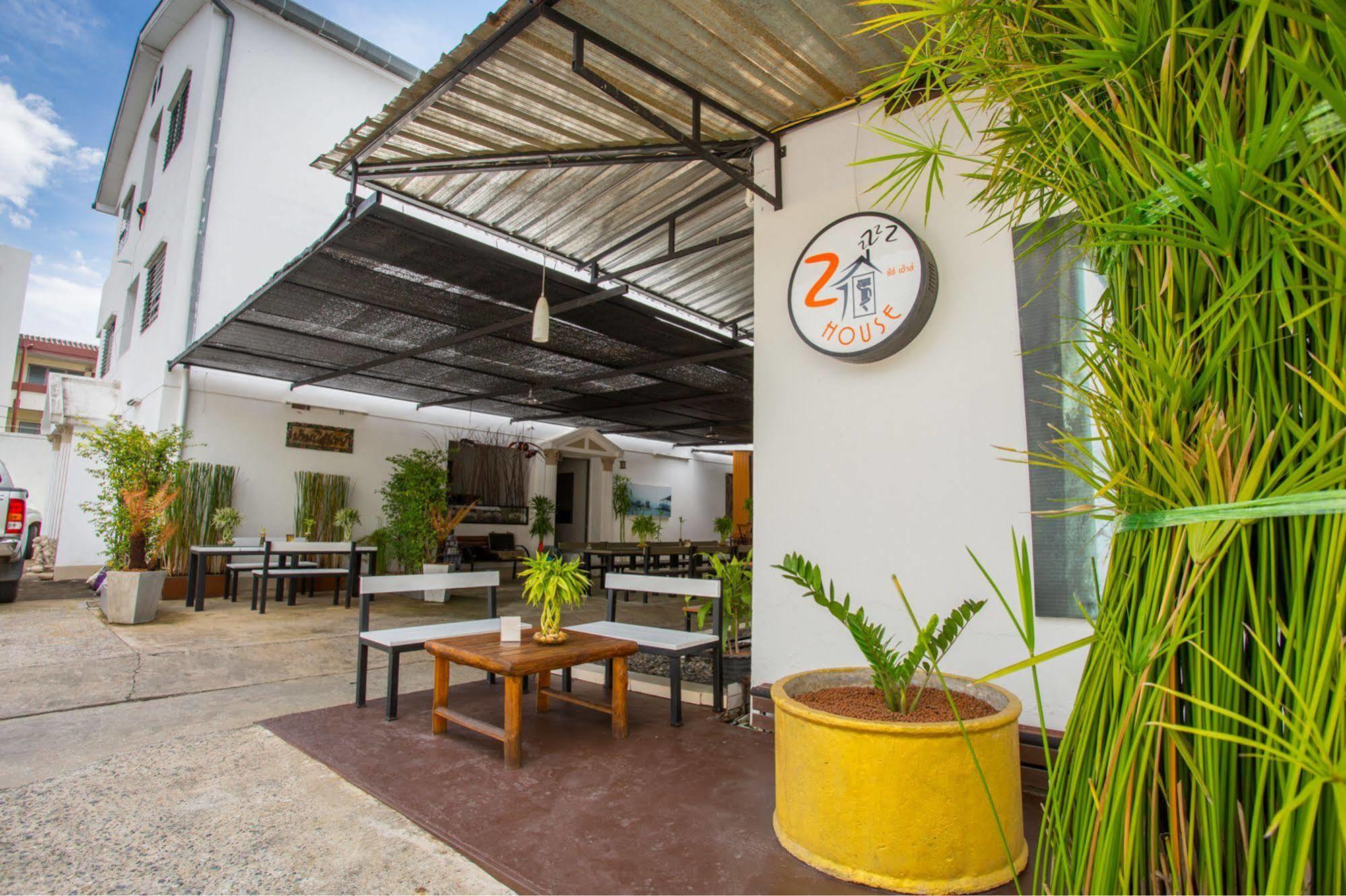 Hotel Zzhouse Chiang Mai Exterior foto